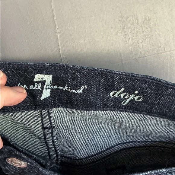 7 For All Mankind Women's Dark Blue Flare Jeans 29 Dojo - Picture 3 of 4